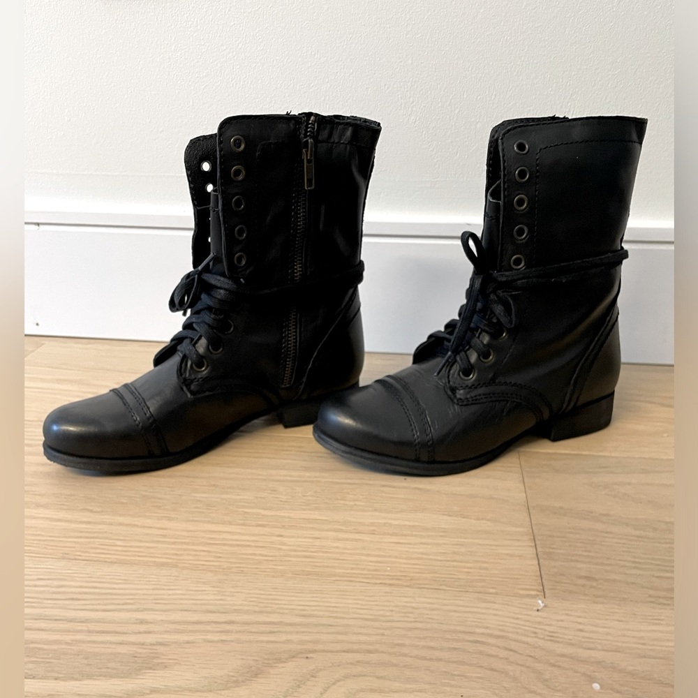 Brand new Steve Madden combat boots Sz6.5